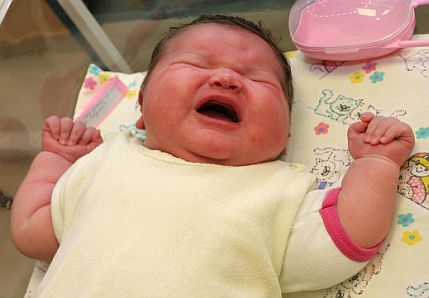 6-килограмово бебе се роди във Варна