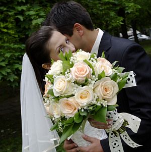 10 сватби в Бургас в деня на евровота