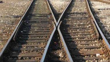 Инцидент с пътнически влак на гара Пордим доведе до евакуация на