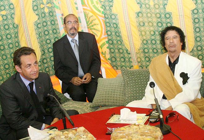 Саркози в палатката на Кадафи