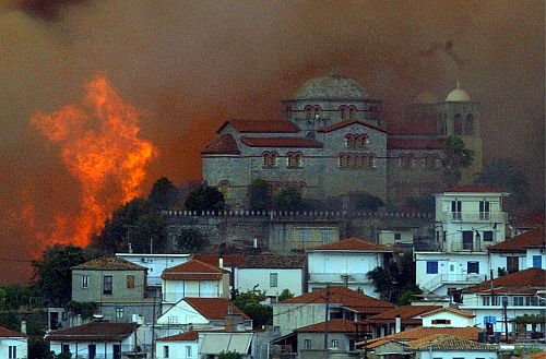 Пожари в Пелопонес, Гърция