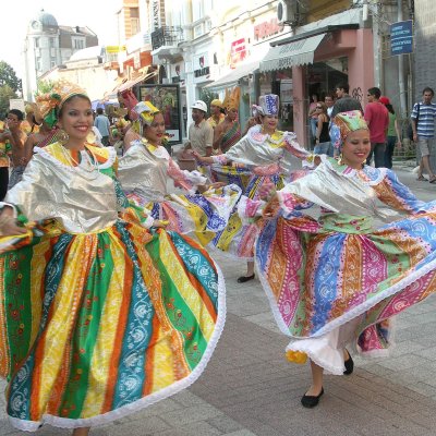 Гостуват атрактивни фолклорни групи от Бразилия, Мексико, остров Мартиника и Южна Корея