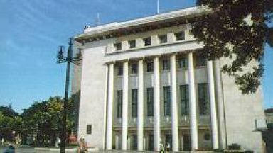 Община Бургас търси да назначи 30 нови служители в различни