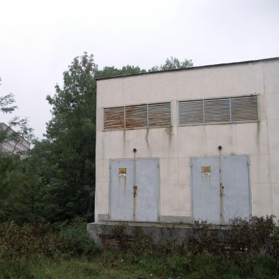Вратите на трафопоста не са били добре заключени