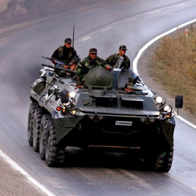 БТР на турската армия патрулира край границата със Северен Ирак