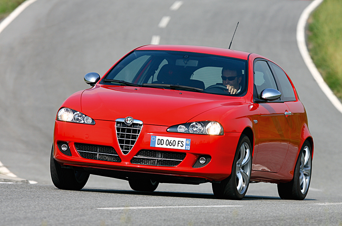 Lux Only награждава с Alfa Romeo 147
