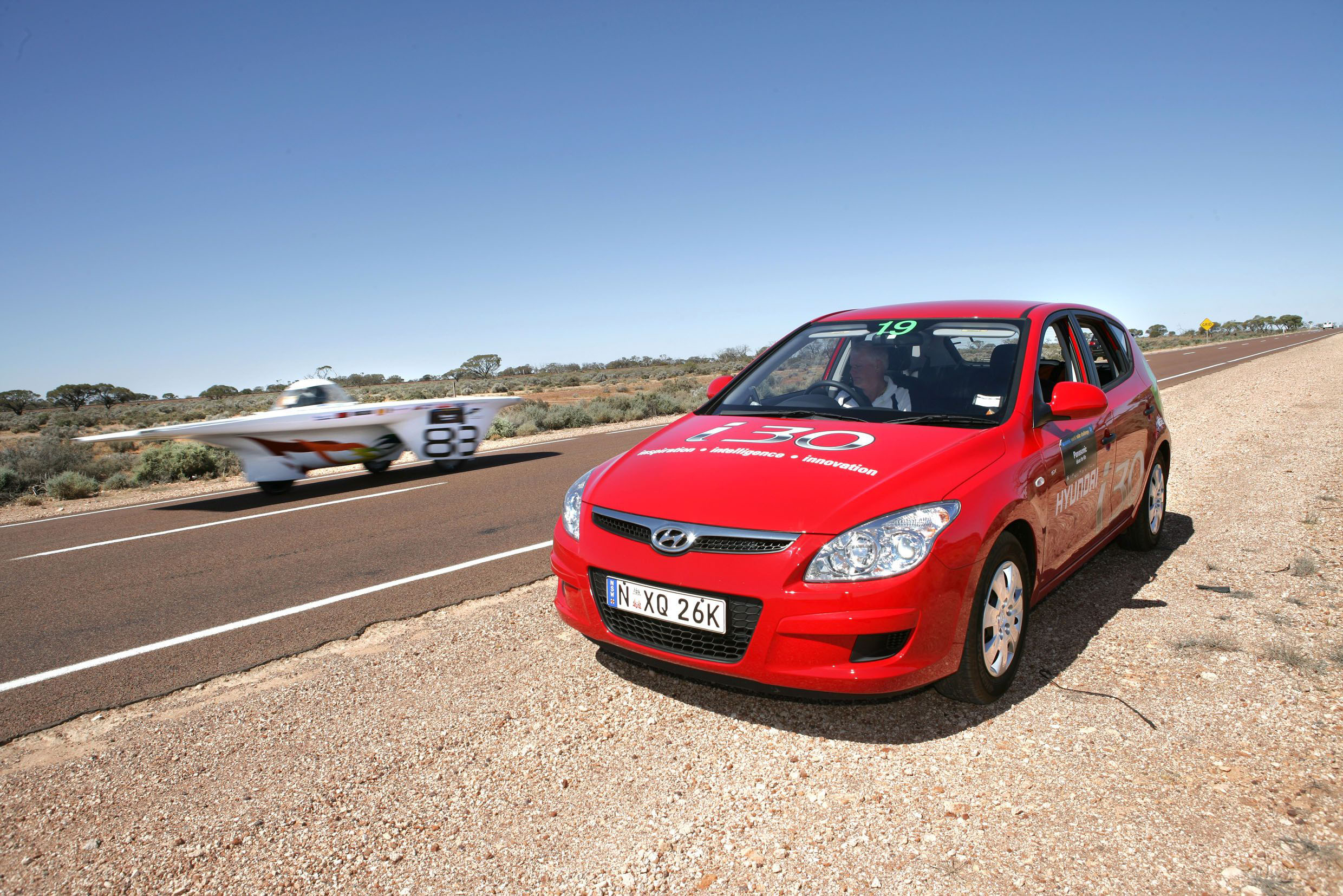 Hyundai i30 с отличие от World Solar Challenge