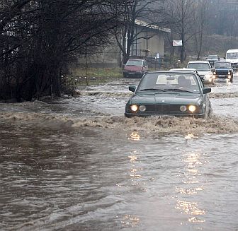 България удавена и побеляла
