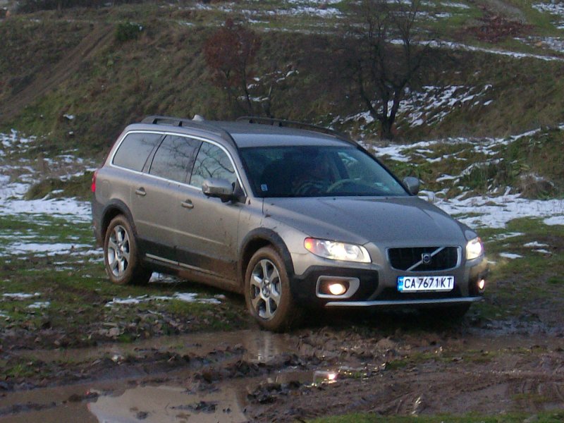 Новото Volvo XC70 атакува родния пазар