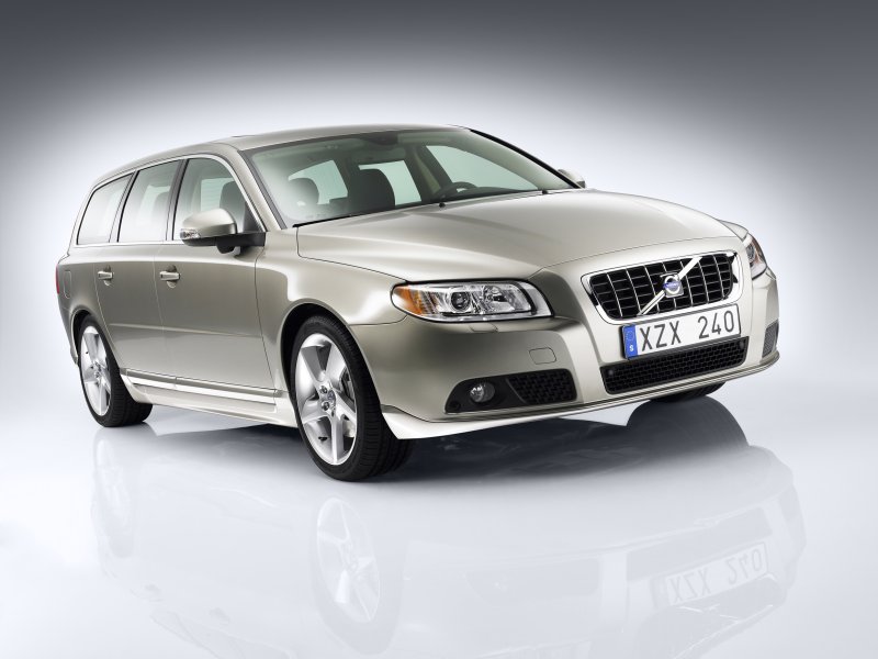 Volvo изтегля 18 000 коли заради дефект в еърбега
