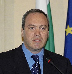 Дянков маха шефовете на борсата