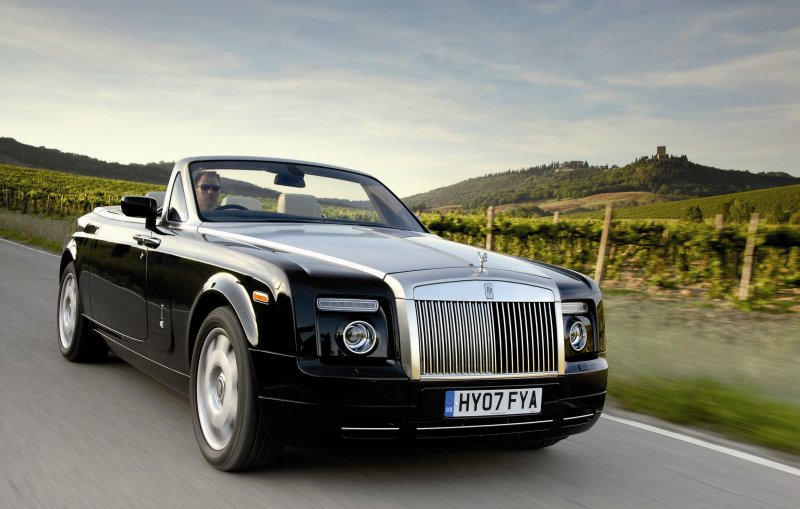 Засякоха Rolls-Royse кабрио в Пловдив