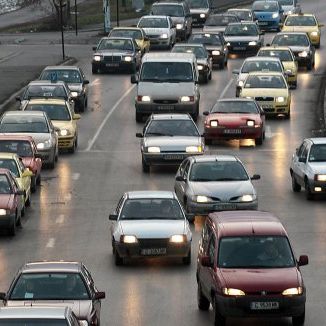 Падат приходите от автопродажби