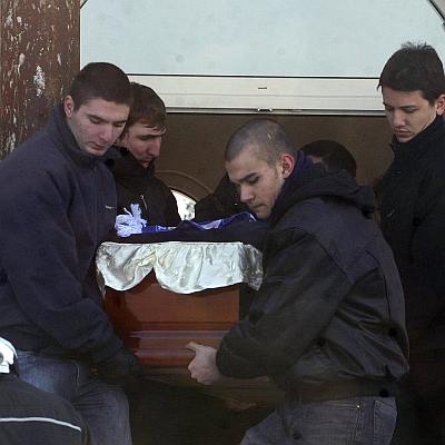Стотици изпратиха убития Андрей Монов