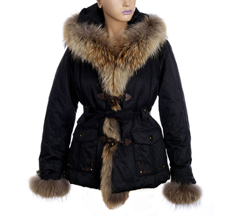 Какви якета и палта да изберем за снежните зимни дни