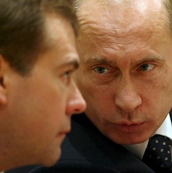 Медведев - президент с рекорд. Светът го прие хладно