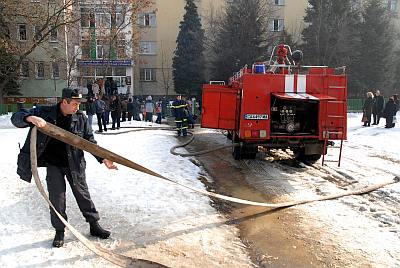 Евакуираха училището
