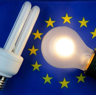 В ЕС икономията от преминаването към новото поколение лампи се оценява от 5 до 10 милиарда евро годишно