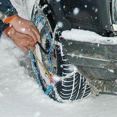 Обуват колите в ”чорапи”