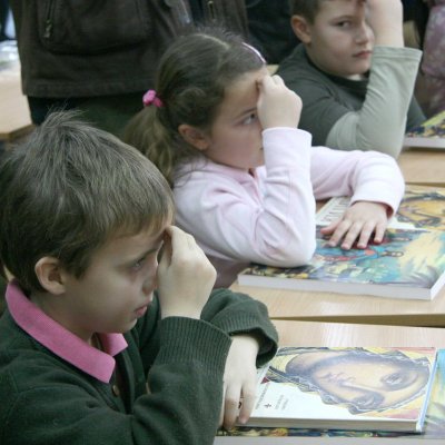 Религията в училище ще изчака по-добри времена
