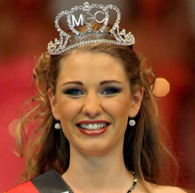 18-годишната Ким-Валери Фойт е Мис Германия 2008