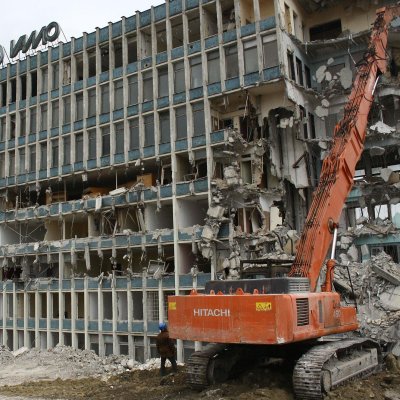 Вдигат нов мол във Варна