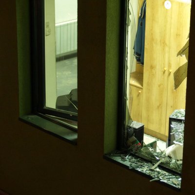 Взривиха автомивка на Полковника