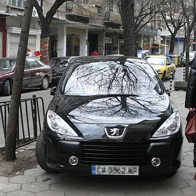 Снимаха около 500 неправилно паркирани коли