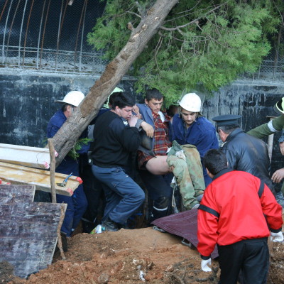 Извадиха две тела от изкоп на незаконен строеж в Търново