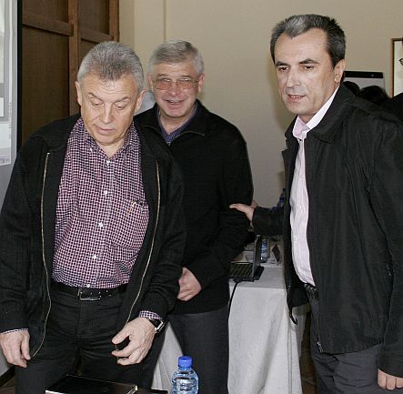 Орешарски: Висок излишък поне до 2010-а