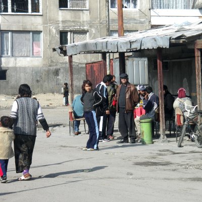 Ромите в Столипиново ще се радват на измити с шампоан улици