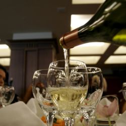 Повишен интерес към бялото вино отчетоха на ”Винария”