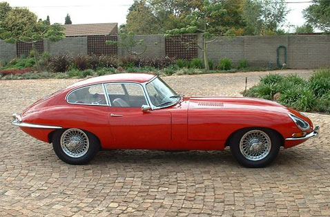 Jaguar Е-type избран за най-красивия автомобил