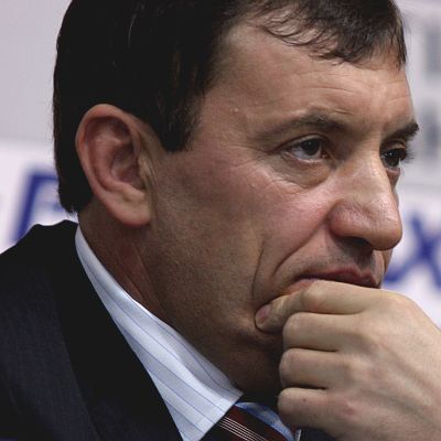 Алексей Петров призова да приберат Ваньо Танов