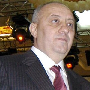 Държавата си връща Панаира?
