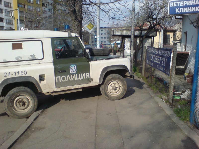 Kaк паркира полицията