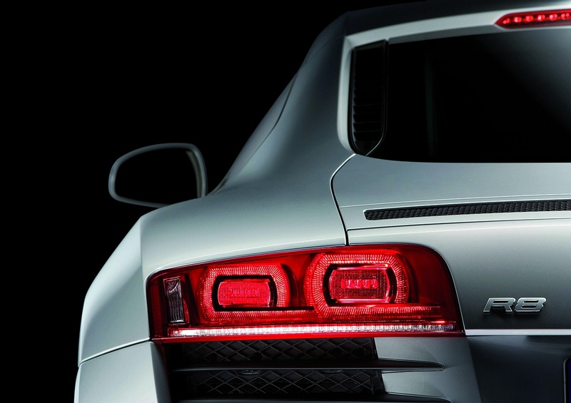 Audi инплантира V10-ка в култовото R8