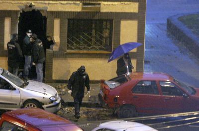Експлозивът бил пред офиса на социалистическа партия