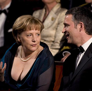 Карл Лагерфелд даде модни съвети на Ангела Меркел
