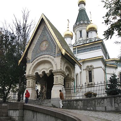 ВМРО призовава да не се строи до  Руската църква