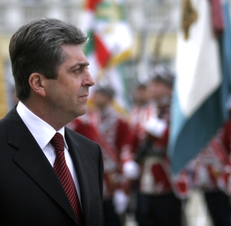 Георги Първанов: Хората искат и силна държавност, един от белезите на която е силната армия