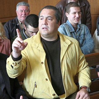 Слави Бинев сред защитниците на Сидеров в съдебната зала