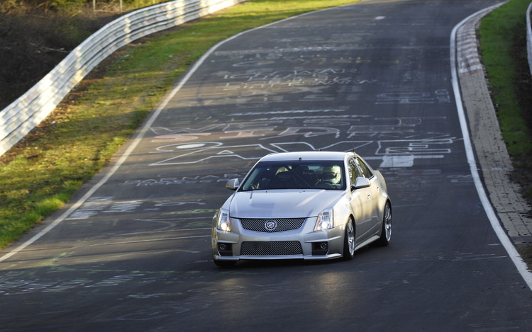 Cadillac CTS-V падна под 8 мин на „Нюрбургринг”