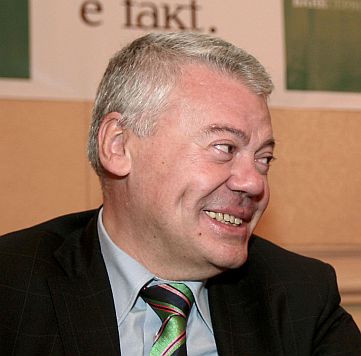 Румен Симеонов: Универсалните банки не пострадаха при кризата