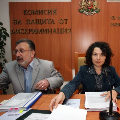 Нищят за дискриминация частно школо