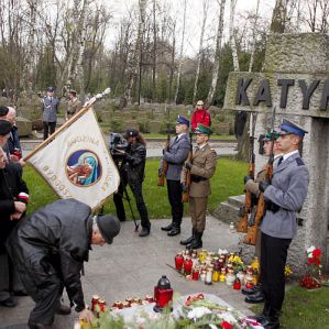 В Катин почитат паметта на 20 000 поляци, разстреляни през Втората световна война
