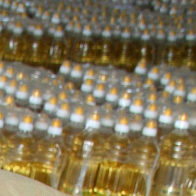 КЗК обвини в картел доставчици и дистрибутори на олио
