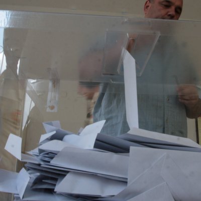 Половината софиянци избират Фандъкова за кмет