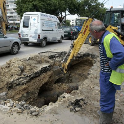 Голяма част от Варна без вода заради авария