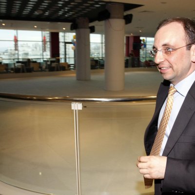 Николай Василев открива пързалката в Мол Варна
